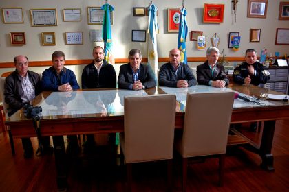 Acción solidaria de los cadetes de Policía de nuestra ciudad Acción solidaria de los cadetes de Policía de nuestra ciudad