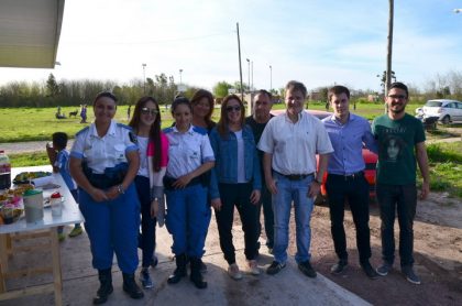 Jornada recreativa en el Barrio Los Arces, organizada por la Secretaría de Seguridad Jornada recreativa en el Barrio Los Arces, organizada por la Secretaría de Seguridad