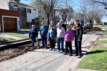 Los vecinos del Barrio Fo.Na.Vi tendrán la cuadra de asfalto que figuraba ejecutada y estaban abonando item-thumbnail