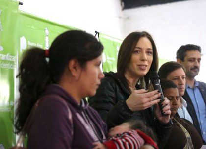 Vidal lanzó el programa “Garantizar tu identidad”, para inscribir y entregar el DNI a 48 mil chicos Vidal lanzó el programa “Garantizar tu identidad”, para inscribir y entregar el DNI a 48 mil chicos