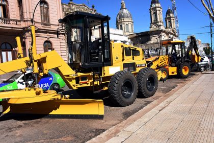El Centro Comercial destacó la adquisición de maquinaria vial en comercios locales por parte del municipio El Centro Comercial destacó la adquisición de maquinaria vial en comercios locales por parte del municipio