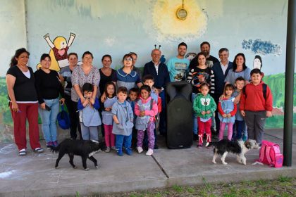El intendente entregó un equipo de música al Jardín de Gorostiaga El intendente entregó un equipo de música al Jardín de Gorostiaga