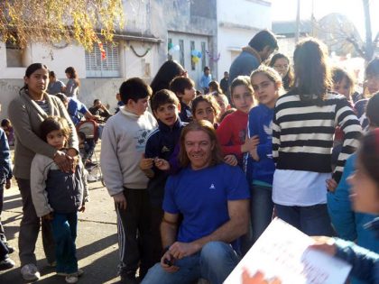 Fabio Britos recibe distinción y hay solidaridad para Chivilcoy Fabio Britos recibe distinción y hay solidaridad para Chivilcoy