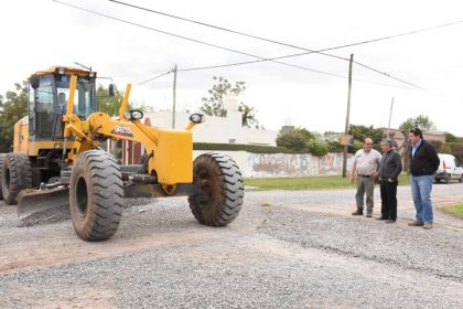 Finaliza la colocación de piedra caliza en calle 88 y Alvear Finaliza la colocación de piedra caliza en calle 88 y Alvear