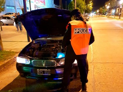 Operativos en diferentes barrios de la ciudad con varios detenidos item-thumbnail