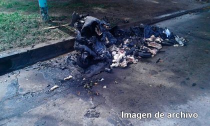 Esta madrugada fueron aprehendidos cuatro jóvenes por incendiar contenedores Esta madrugada fueron aprehendidos cuatro jóvenes por incendiar contenedores