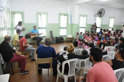 Concierto de música en el CEC Florencio Varela Concierto de música en el CEC Florencio Varela