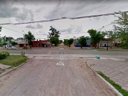 Un ciclomotor embistió a un vehículo detenido Un ciclomotor embistió a un vehículo detenido