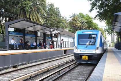 El tren a Chivilcoy adelanta su partida por el feriado El tren a Chivilcoy adelanta su partida por el feriado