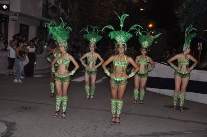 Noche de Carnaval en Cerámica item-thumbnail