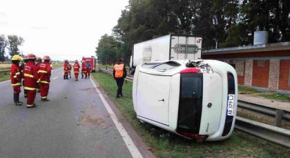 Un conductor alcoholizado volcó en la Ruta 5 en cercanías de Suipacha Un conductor alcoholizado volcó en la Ruta 5 en cercanías de Suipacha