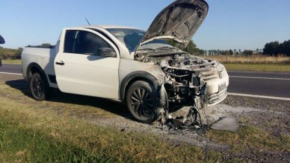 Se incendió un automotor sobre Ruta 5 Se incendió un automotor sobre Ruta 5