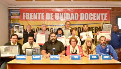 Anuncian un paro docente nacional para el lunes y martes próximos Anuncian un paro docente nacional para el lunes y martes próximos