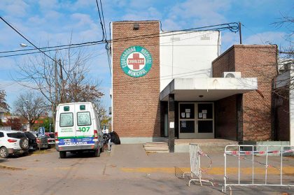 Un motociclista resultó con heridas de gravedad tras realizar una maniobra involuntaria Un motociclista resultó con heridas de gravedad tras realizar una maniobra involuntaria