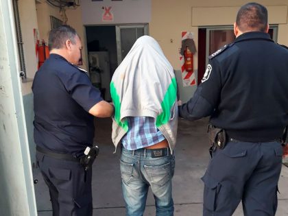 Dos detenidos por violación de un perímetro de acercamiento Dos detenidos por violación de un perímetro de acercamiento