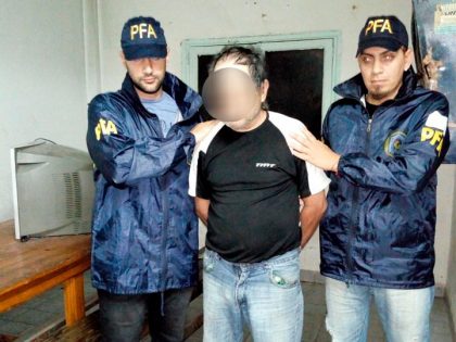 La Policía Federal Argentina detuvo a un hombre prófugo por homicidio La Policía Federal Argentina detuvo a un hombre prófugo por homicidio