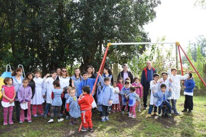 Visita y compromiso del intendente en el JIRIMM 911 y Escuela 32 Visita y compromiso del intendente en el JIRIMM 911 y Escuela 32