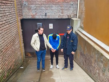 Detenido por robar en una panadería esgrimiendo un arma blanca Detenido por robar en una panadería esgrimiendo un arma blanca