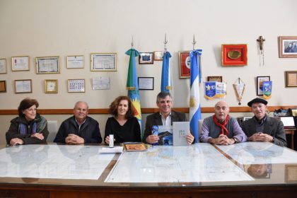El intendente recibió a Sara Pagola Aizpiri, delegada de Euskadi en Argentina El intendente recibió a Sara Pagola Aizpiri, delegada de Euskadi en Argentina