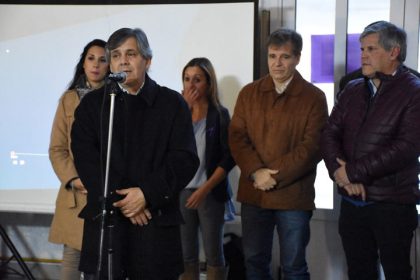 El intendente designó a Florencia Salinardi como coordinadora de políticas sociales contra la violencia de género El intendente designó a Florencia Salinardi como coordinadora de políticas sociales contra la violencia de género