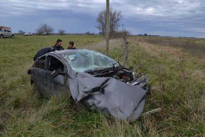 Volcó un joven de Rawson en la Ruta 51 Volcó un joven de Rawson en la Ruta 51