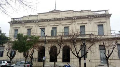 URGENTE: Se estaría regularizando la acreditación de los sueldos docentes item-thumbnail