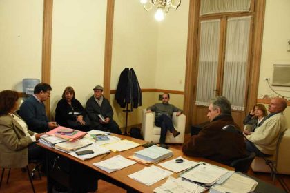 La Comisión Negociadora Municipal trabaja en el Primer Convenio Colectivo La Comisión Negociadora Municipal trabaja en el Primer Convenio Colectivo