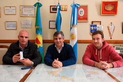 El intendente reconoció el gesto de un chófer que devolvió una cartera con 30 mil pesos El intendente reconoció el gesto de un chófer que devolvió una cartera con 30 mil pesos