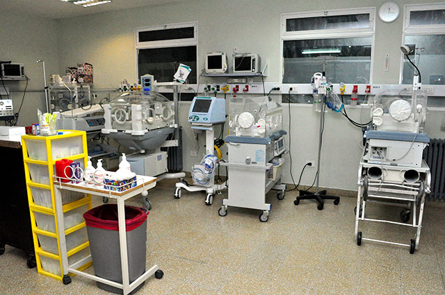 La-sala-de-Neonatología-del-hospital-cuenta-con-nuevo-equipamiento-1