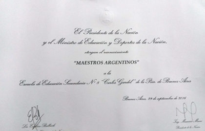 secundaria-8-mencion-especial-de-100-000-en-el-certamen-maestros-argentinos-3
